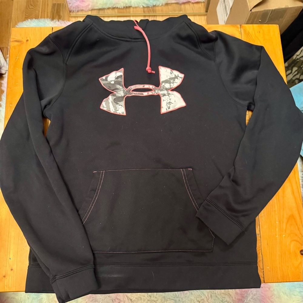 Under Armour Black Hoodie with Pink Accents Camo Medium